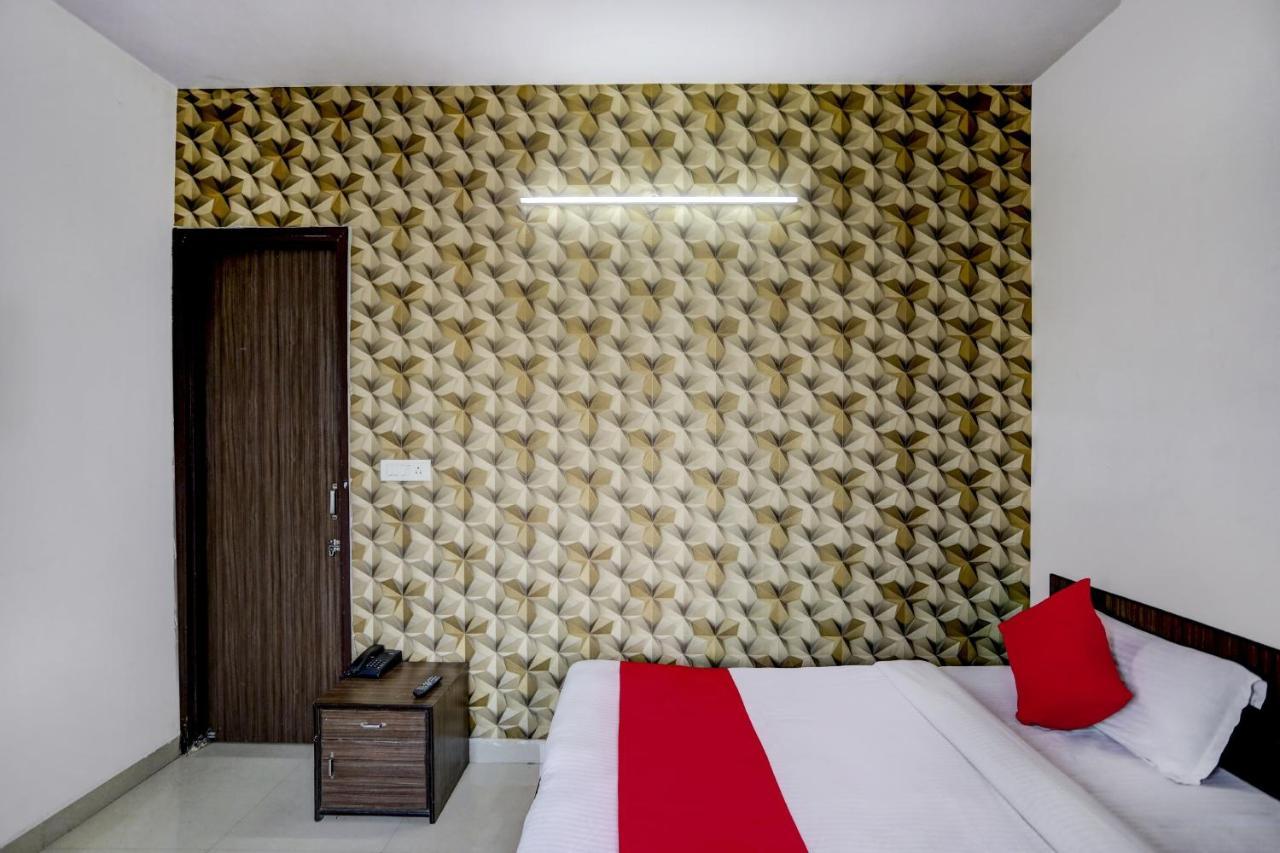 Hotel O Blissbourn 新德里 外观 照片