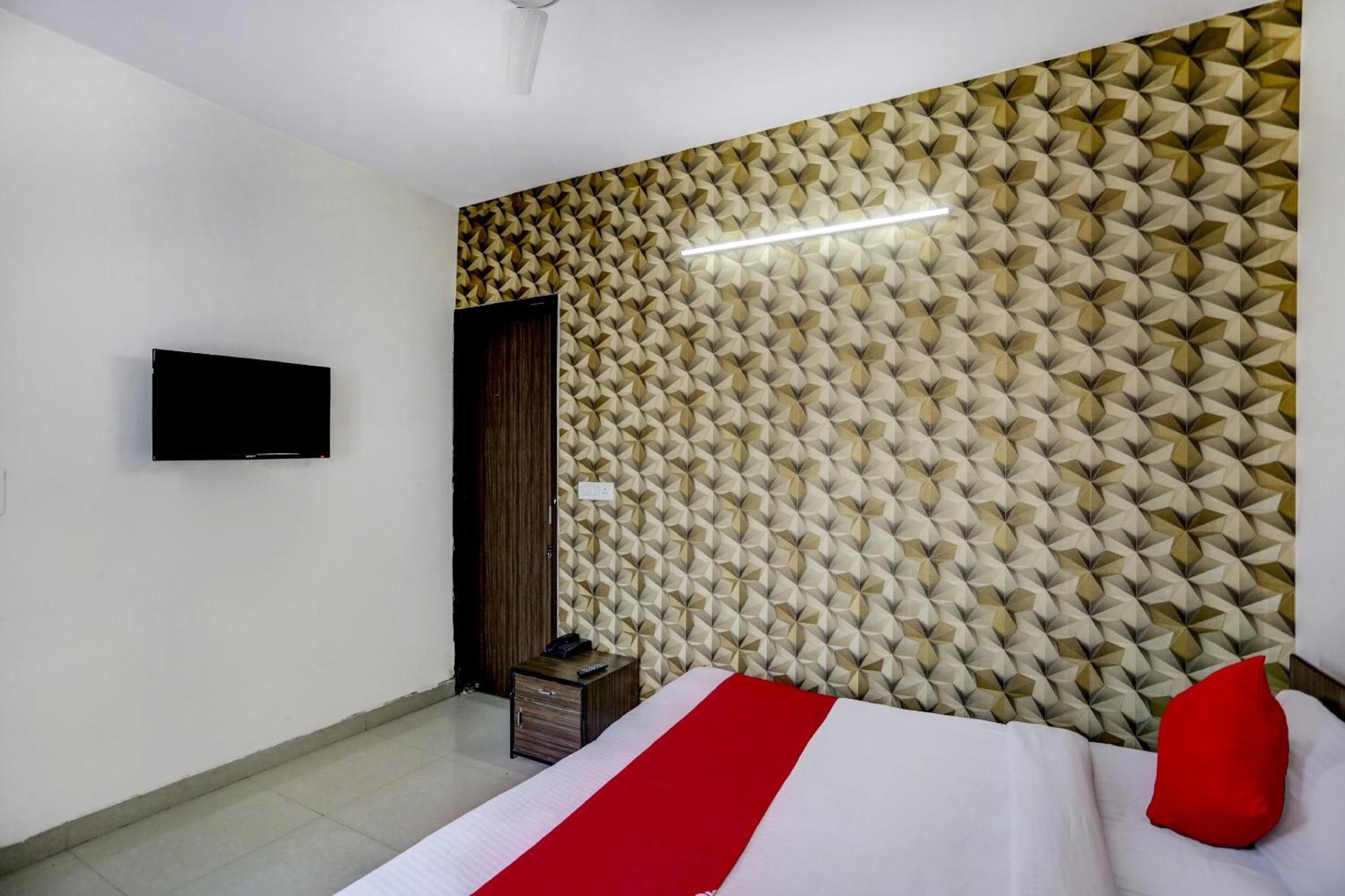 Hotel O Blissbourn 新德里 外观 照片